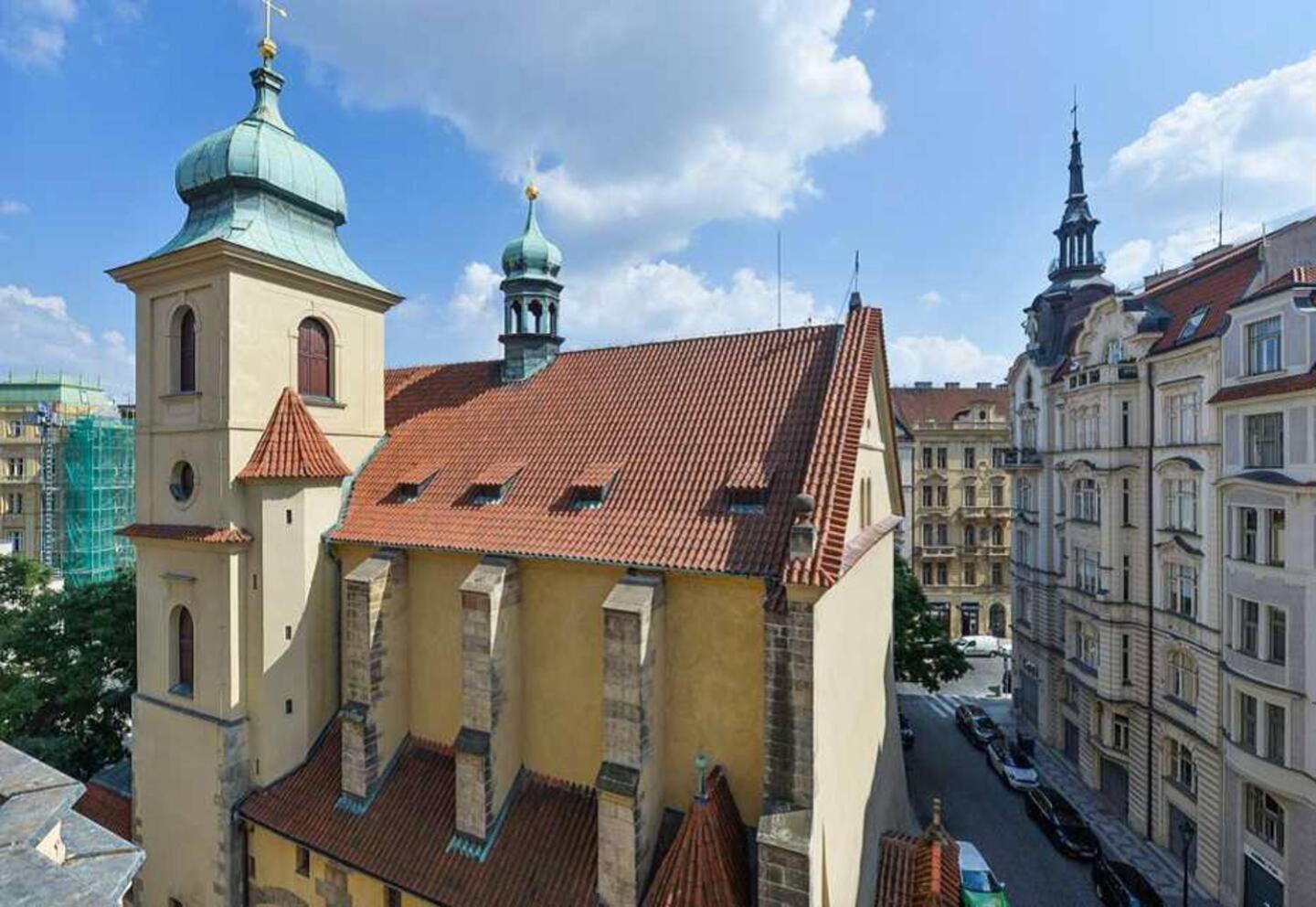 Appartement Elegant Old Town With Balcony With Free Garage